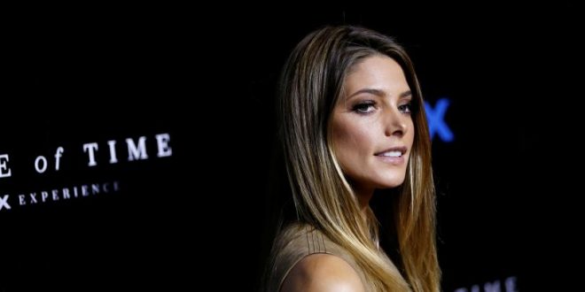 Twilight star Ashley Greene engaged to Boyfriend Paul Khoury in New Zealand