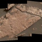 Curiosity Mars rover studies possible mud cracks