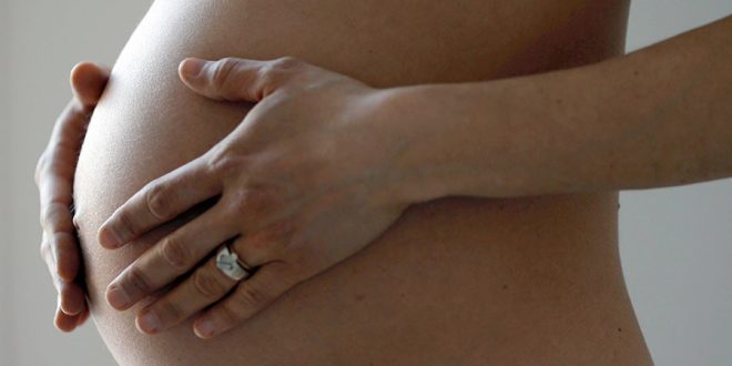 Hayden Cross: Pregnant British man to be first in UK to give birth