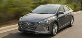 2017 Hyundai Ioniq raises the bar for a green car (Video)