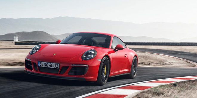 2017 Porsche 911 Carrera GTS: the perfect 911? (Video)