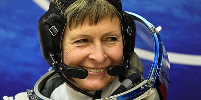 Peggy Whitson: Female US astronaut breaks spacewalk record