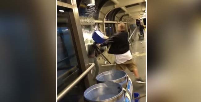 Bucket of water dumped over TTC rider (Video)