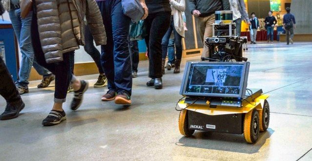 Video: This robot can follow rules of pedestrians