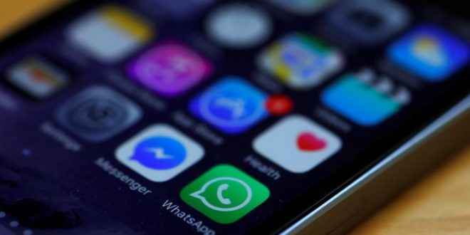 Whatsapp down, not working for users worldwide, including canada